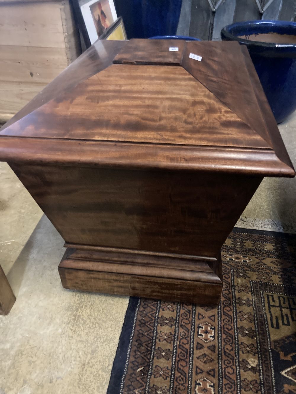 A Regency mahogany sarcophagus cellarette, width 87cm depth 60cm height 60cm